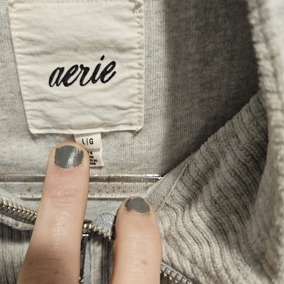 Woman's aerie Grey Corduroy collared cropped Jacket with pockets - Picture 4 of 7